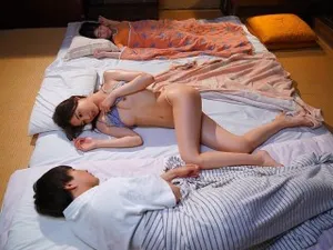 Chị dâu làm người mẫu đồ lót nhờ em anh xã chụp ảnh dùm và cái kết